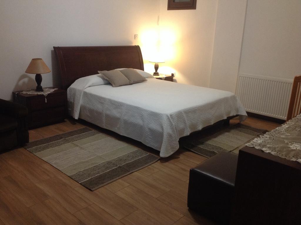 Appartement Ta Spitakia Tis Theodosias à Kalopanagiotis Chambre photo